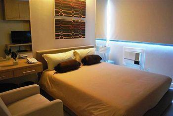Appartamento Bsa Twin Tower Ortigas Mandaluyong Esterno foto